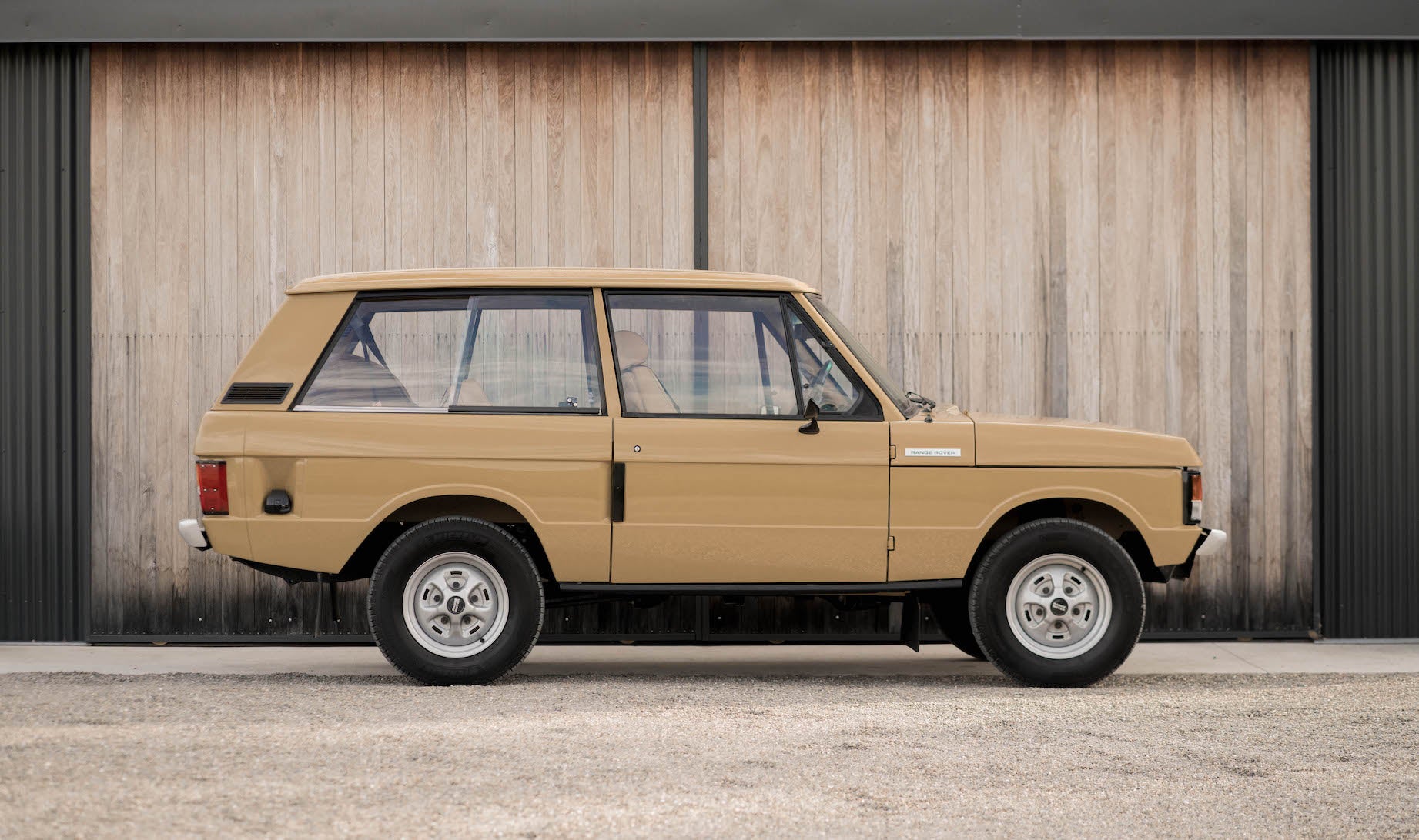 C-Pillar External Billet Grilles - Range Rover Classic