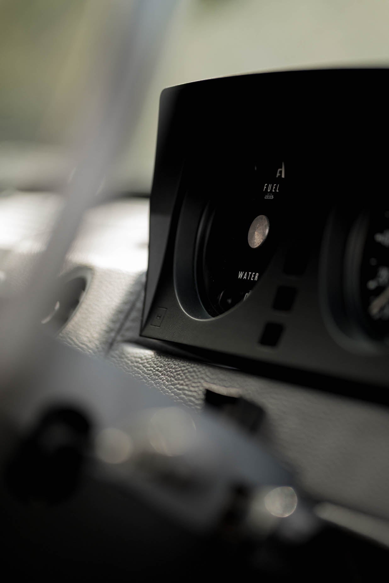 Billet Instrument Cluster – Range Rover Classic