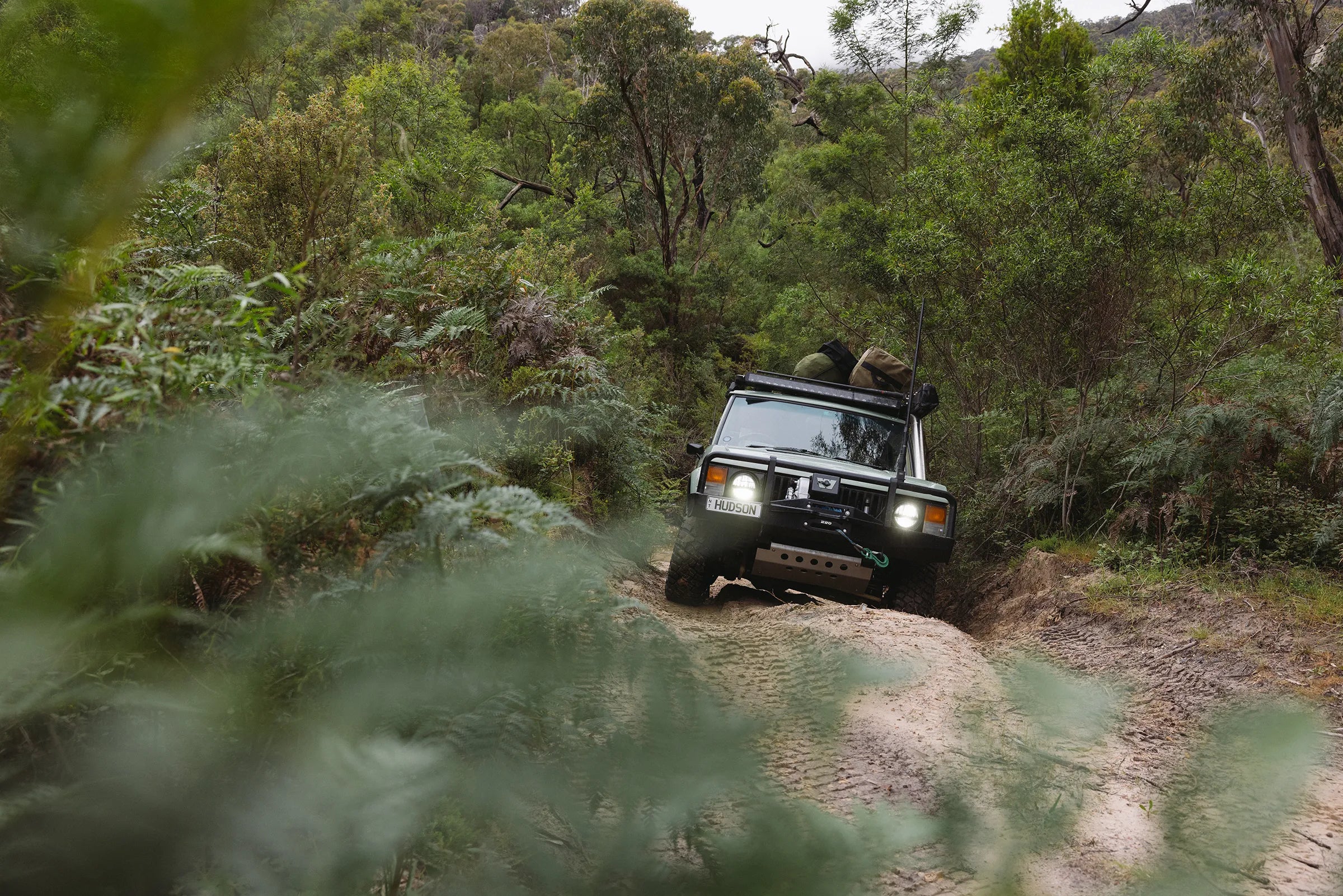 Range Rover Classic 4wding in australian bush | Range Rover Classic | Overlanding Range Rover | Offroad Range Rover | Hudson Coachworks Expedition Series | Range Rover restoration 
